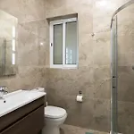 Lejlighed Spacious 3bd With Country Views & Large Front Terrace With Outside Furniture