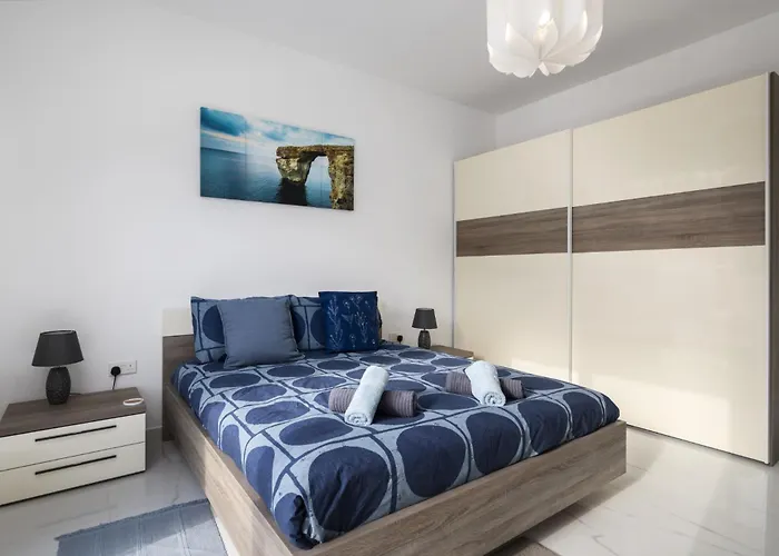 Spacious 3bd With Country Views & Large Front Terrace With Outside Furniture Zebbug (Gozo)