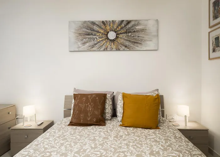 Spacious 3bd With Country Views & Large Front Terrace With Outside Furniture * Zebbug (Gozo)